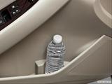  Cup holder prop (tertiary) photo
